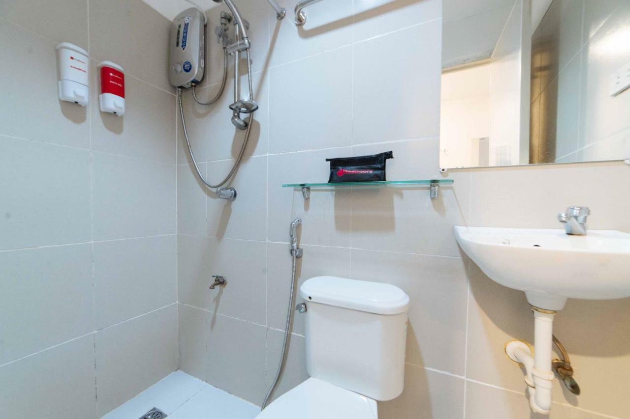 Reddoorz Plus Near Sm Lanang Davao Екстер'єр фото