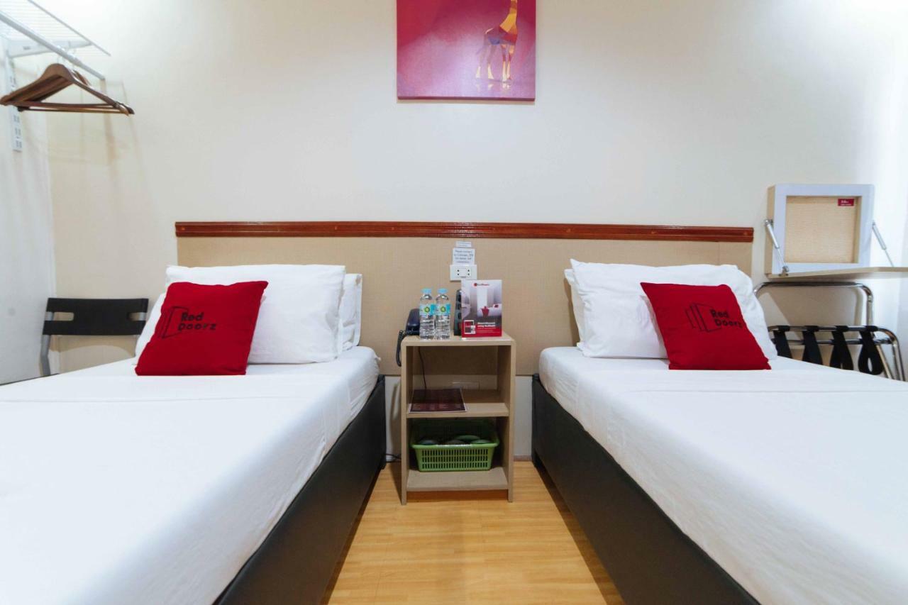 Reddoorz Plus Near Sm Lanang Davao Екстер'єр фото