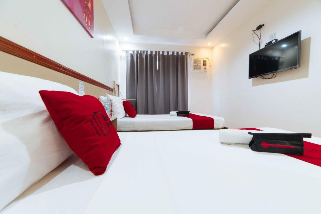 Reddoorz Plus Near Sm Lanang Davao Екстер'єр фото