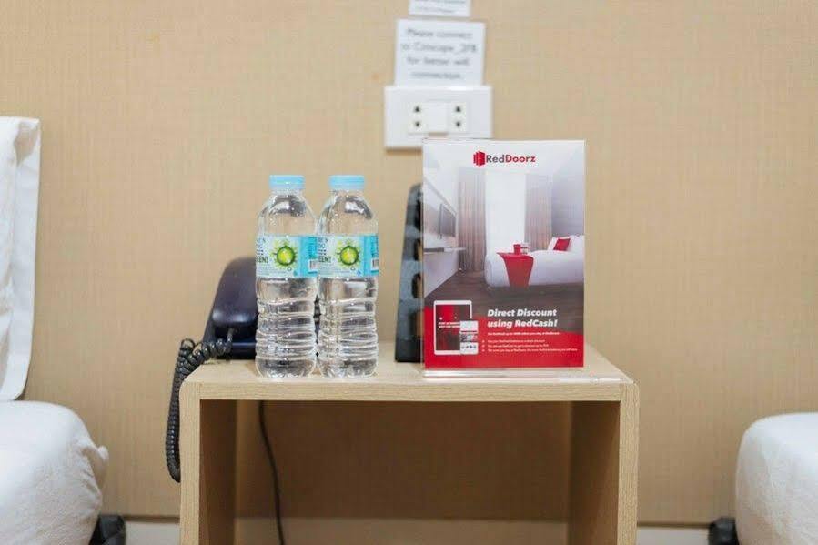 Reddoorz Plus Near Sm Lanang Davao Екстер'єр фото
